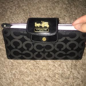 COACH black and blush pink snap wallet